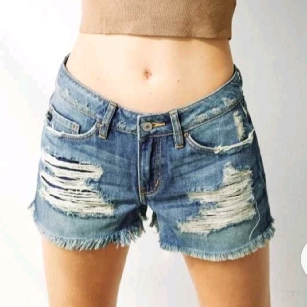 KanCan Shorts Estilo Distressed Blue Denim Jean Soft Comfotable Frayed Hem Boho
